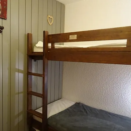 Belles-Challes - Alpes-Horizon Apartment *